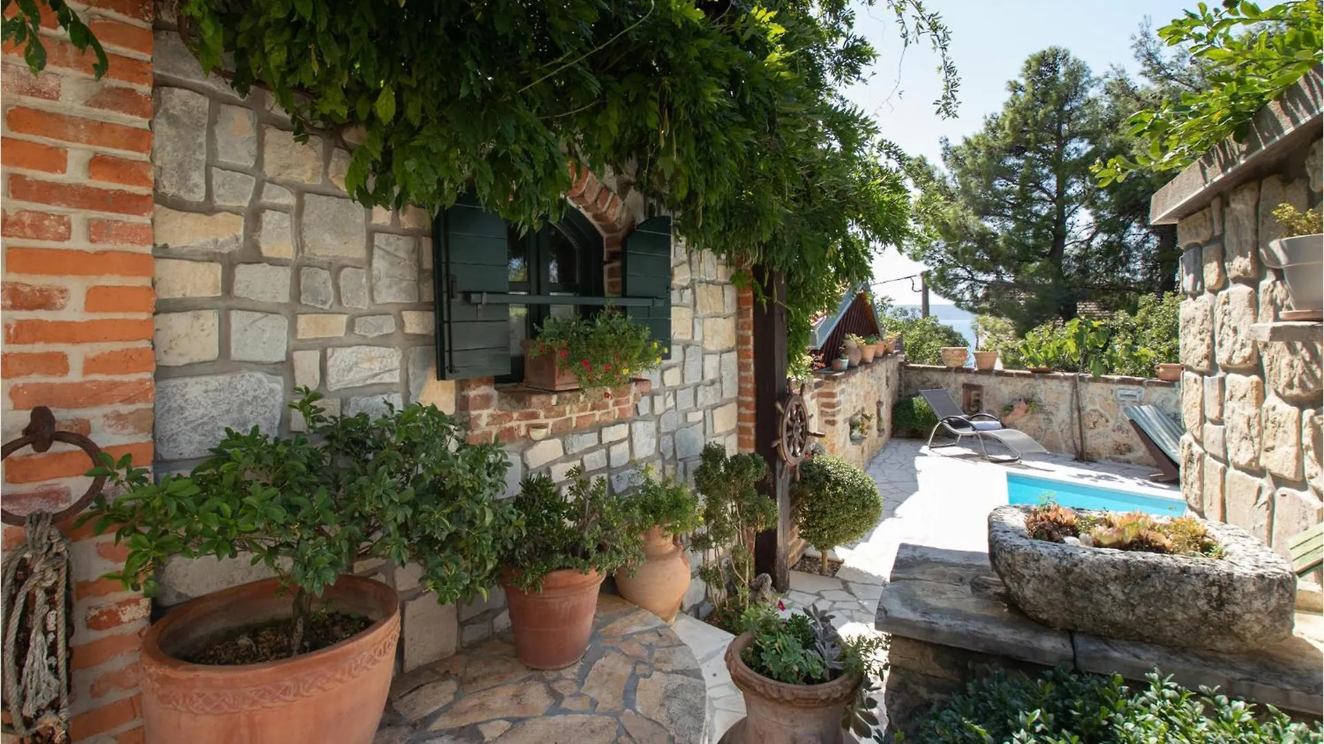 Cozy Home In Maslenica With Kitchen 0*,