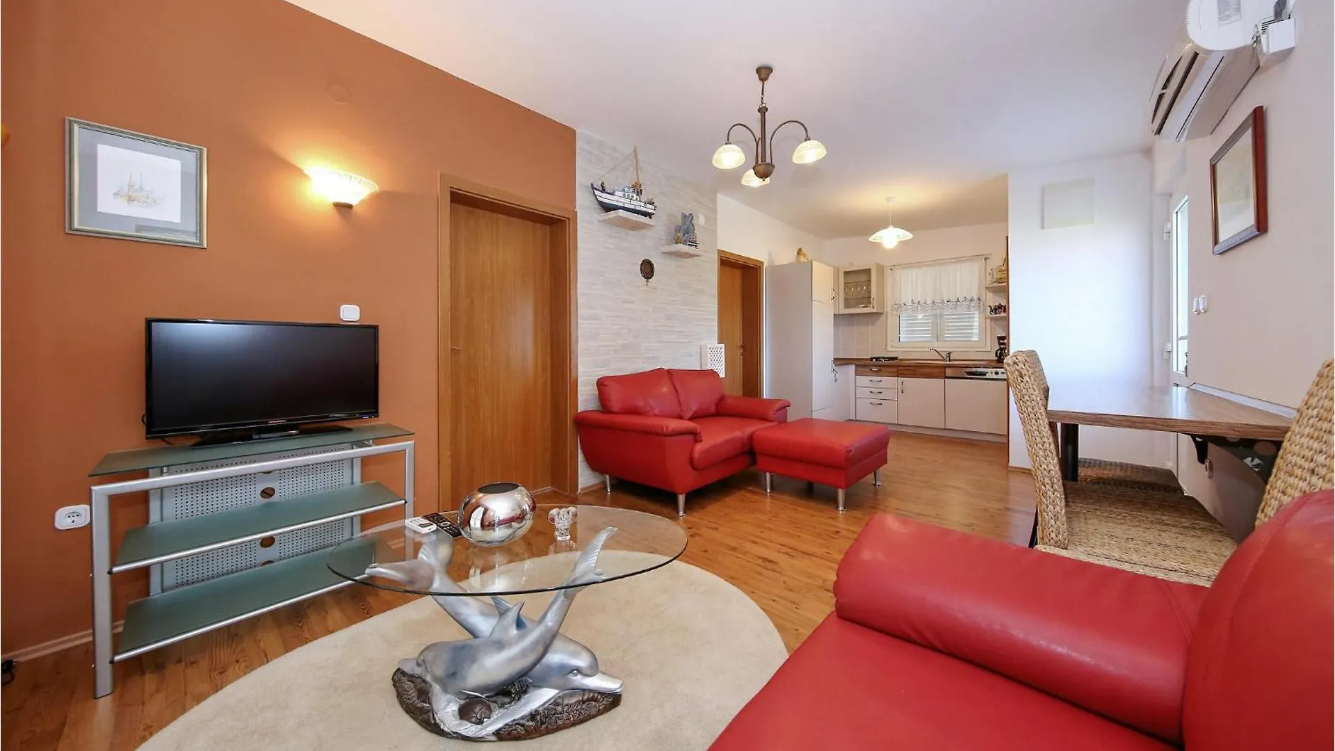 Holiday home Cozy Home In Maslenica With Kitchen